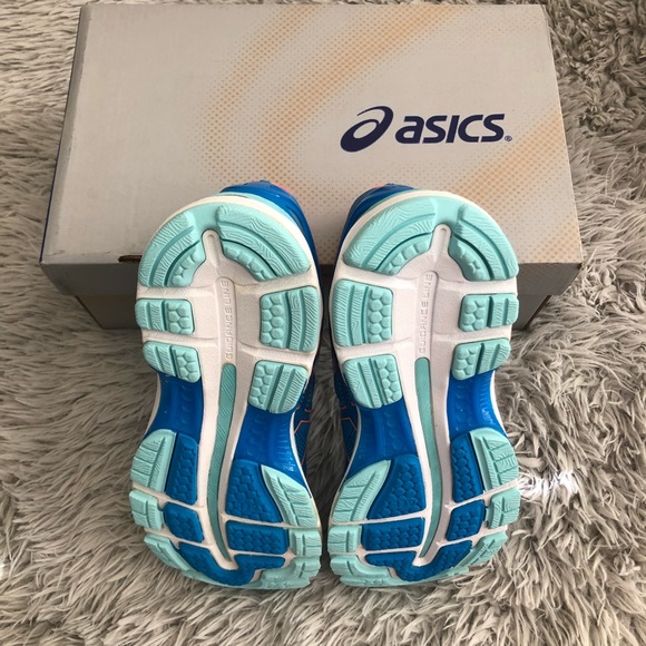 ASICS GEL-Nimbus 19 Running Shoes in BLUE CORAL - Picture 4 of 8